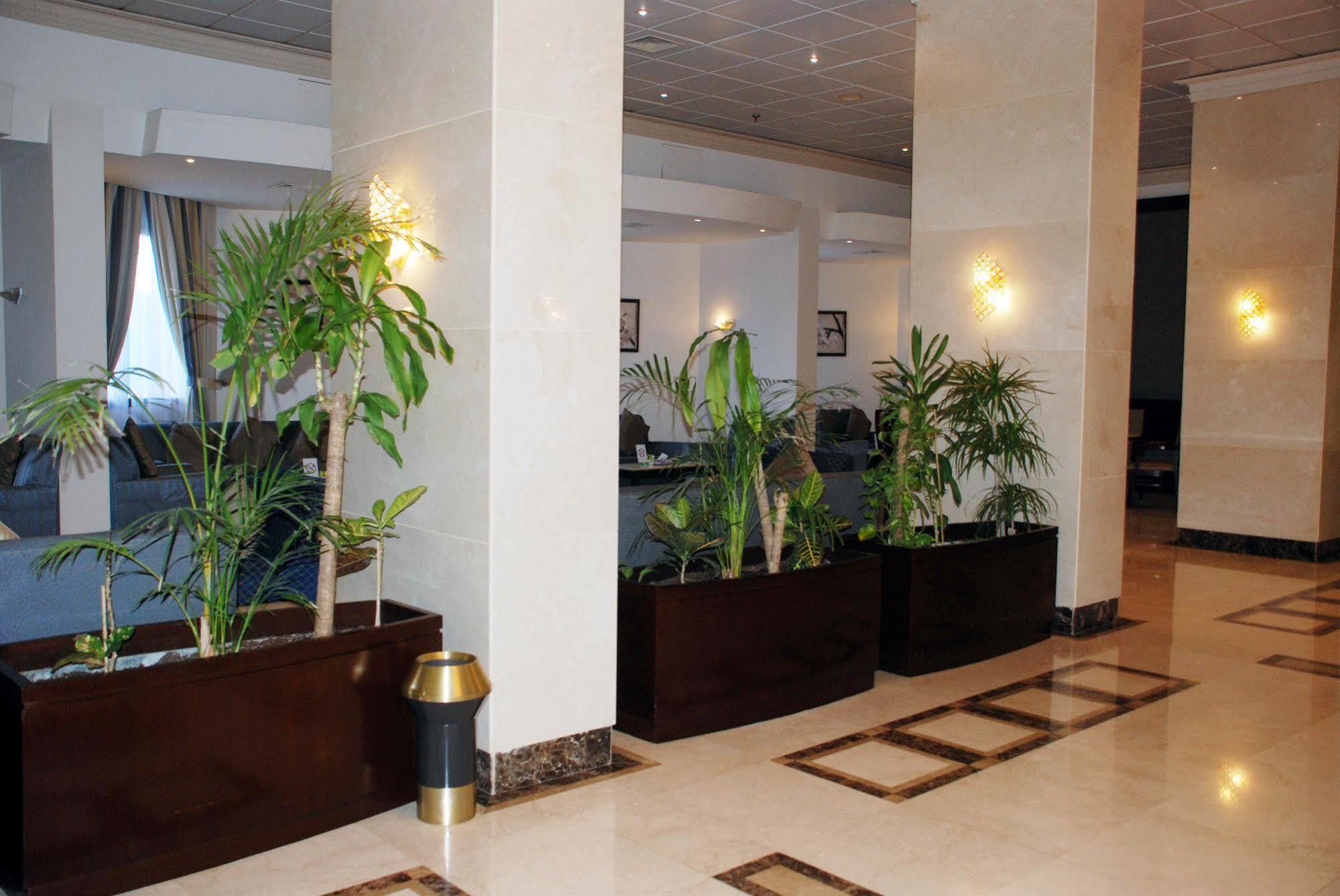 Al Rabea Hotel 奈季兰 外观 照片